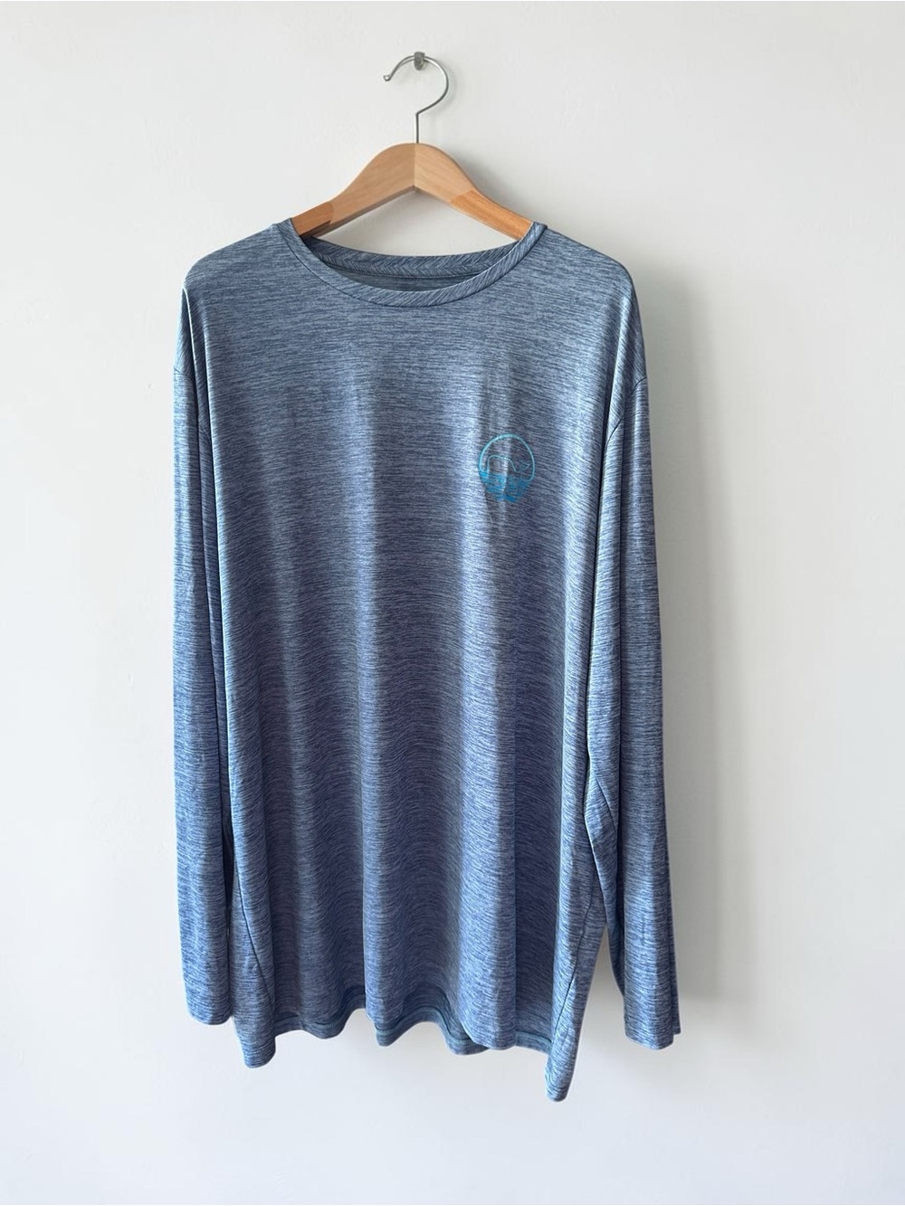 Vineyard Vines Performance Shirt Men’s XXL Long Sleeve Whale Logo UPF Fishing
